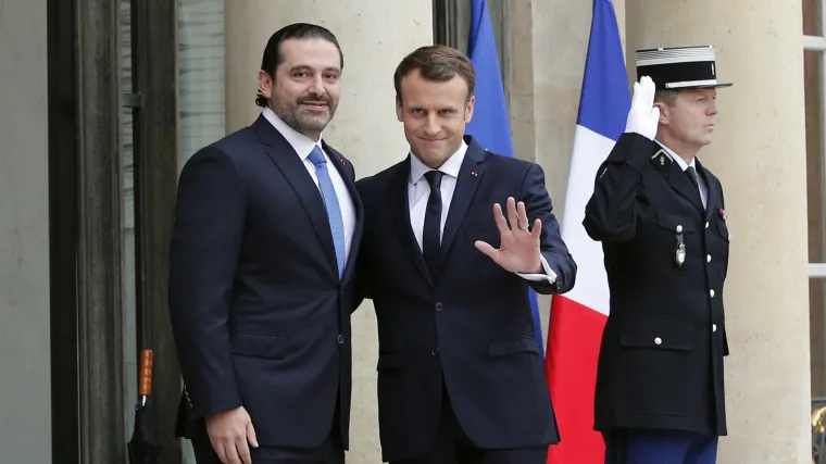 Macron u Parizu toplo dočekao libanonskog premijera u ostavci Saada Haririja