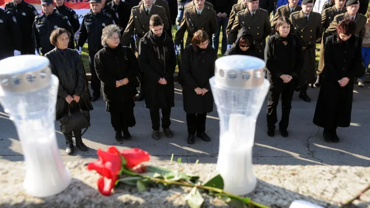 Iz podruma Borovo commerca u nepoznato je odvedeno 115 ranjenika