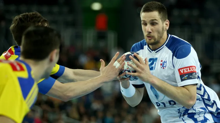 Stipe Mandalinić potpisao za F&uuml;chse Berlin: 'Do&scaron;ao nam je kao golobradi mladić, odlazi kao izgrađena ličnost, sretno mu!'