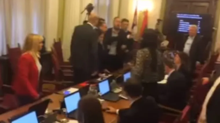 'Kad izađeš odavde, platit ćeš za ovo'