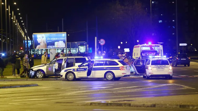 Prije nego je upao u trgovinu u Zagrebu, pljačka&scaron; je razvalio rampu na granici pa zamijenio tablice na autu