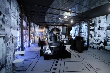 FUTURISTIČKI SPEKTAKL: Pogledajte kako izgleda izložba o Nikoli Tesli