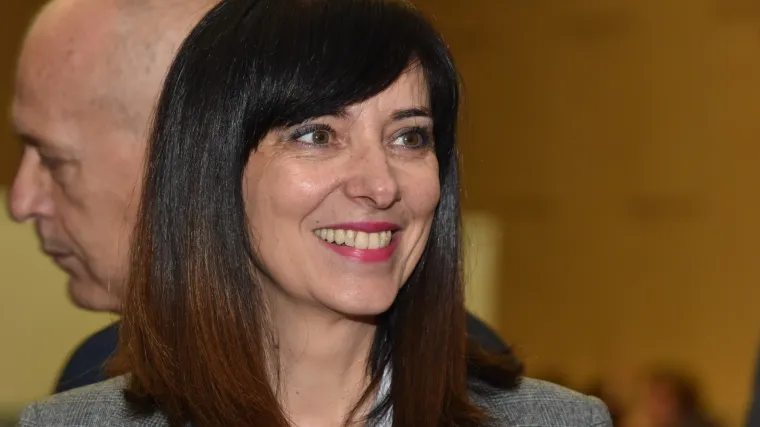 Ministrica Divjak: 'Nastavit ćemo raditi kako bi svi učenici mogli učiti informatiku'