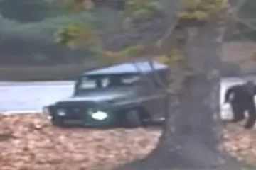 Objavljena snimka bijega sjevernokorejskog vojnika u kojeg su pucali čak 40 puta