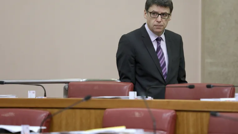 Jovanović o proračunu za obrazovanje: 'Pa to je za sjest' i plakat''