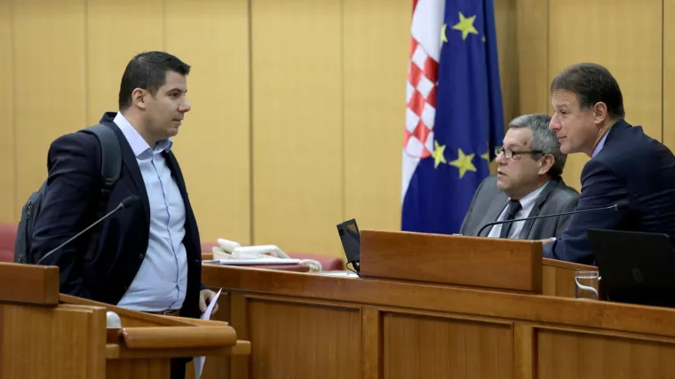 'Grmoja, ispričaj se &scaron;efu Sabora zbog prijetnji'