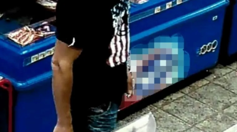 Prepoznajete li mu&scaron;karca s fotografije? Počinio razbojničku krađu i otuđio novac