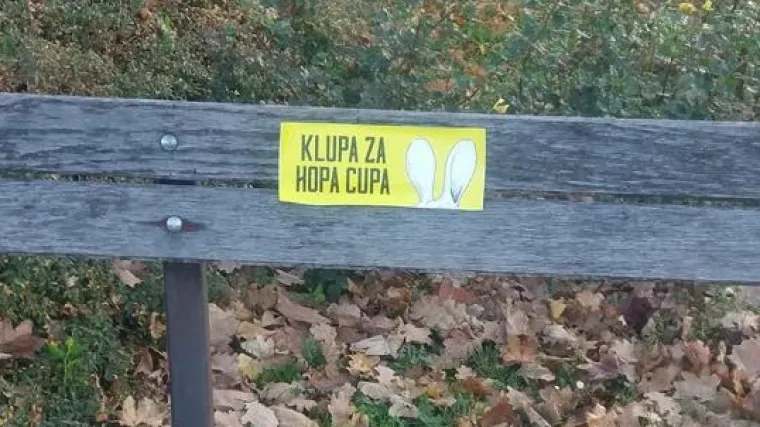 Jer najbolje je na zraku: tajanstvena klupa za 'hopa cupa' u jednom parku odu&scaron;evila Zagrepčane