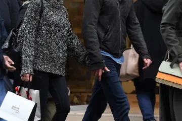 GORAN I NIVES VIŠE SE NE SKRIVAJU: Lijepa voditeljica nije skidala osmijeh s lica dok je s Ivaniševićem šetala Zagrebom