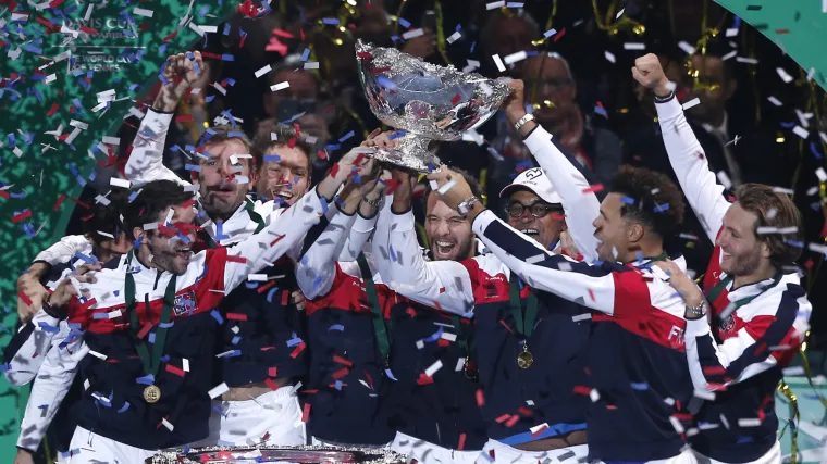 Salatara deseti put Francuskoj: Tsonga i dru&scaron;tvo na stadionu u Lilleu konačno osvojili Davis Cup