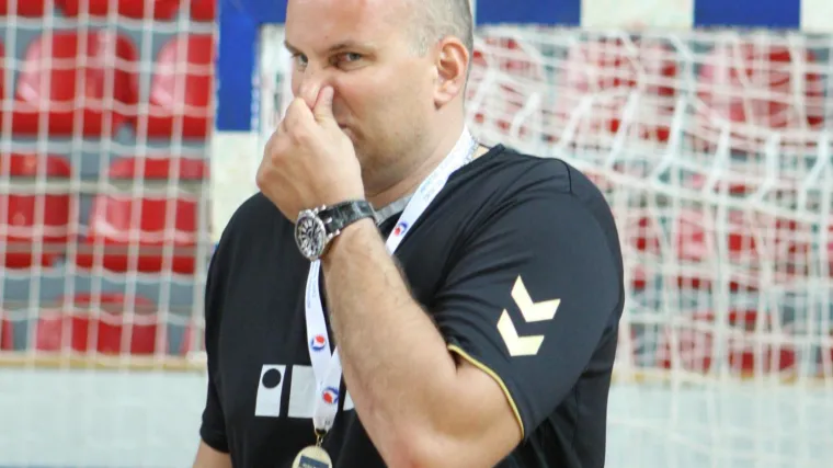 To je indirektna posljedica velike čistke u Savezu