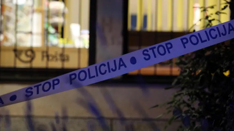 Maskirani razbojnik opljačkao po&scaron;tu u Velikoj Mlaki: zaposleniku uperio pi&scaron;tolj u glavu