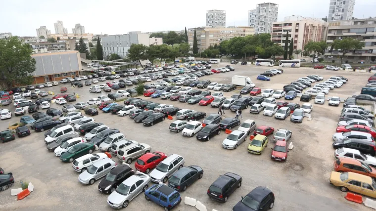 Počinje ugradnja senzora koji će otkrivati slobodna parkirali&scaron;na mjesta