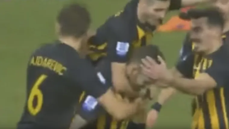 Hrvat zabio dva gola za AEK, a prvi je uistinu spektakularan