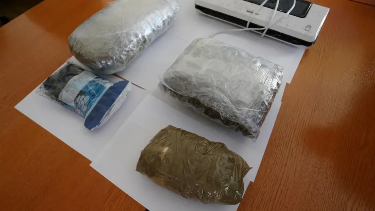 Zaplijenjeno vi&scaron;e od 25 kg marihuane, pala devetorica dilera