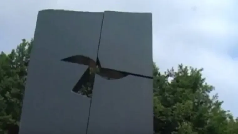 Pobili mještane, među kojima i djecu, a potom zapalili selo