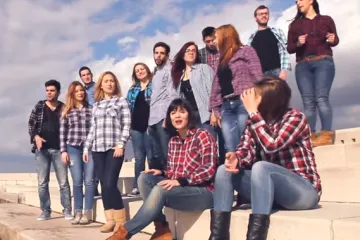 Prošlogodišnji finalisti Supertalenta oduševili novom obradom