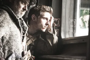 Radnja filma Snowpiercer smještena je u budućnost i bavi se katastrofalnim posljedicama jednog eksperimenta