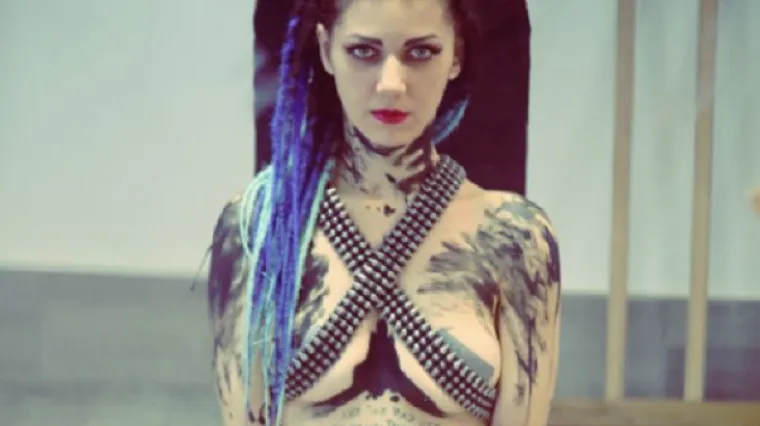 'Volim lateks i domino stil'