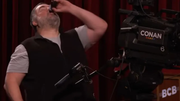 Slavni američki voditelj ismijao Praljkov čin samoubojstva: 'Zbilja užasan tip, progutao je otrov radije nego se suočio sa zatvorskom kaznom'