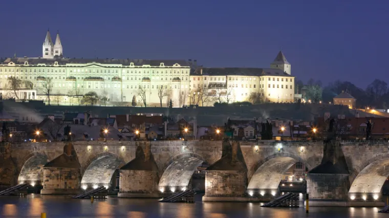 Četiri osobe ozlijeđene, hitne službe provjeravaju ima li žrtava u rijeci