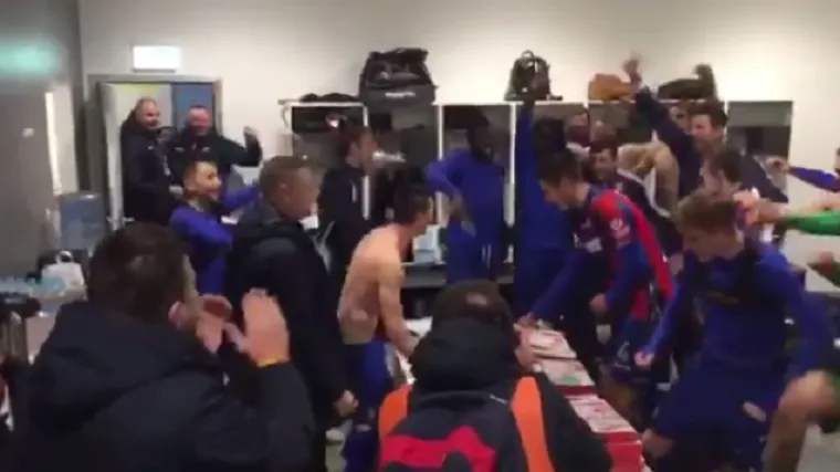 Pogledajte kakvo je ludilo vladalo u svlačionici Hajduka nakon pobjede u derbiju