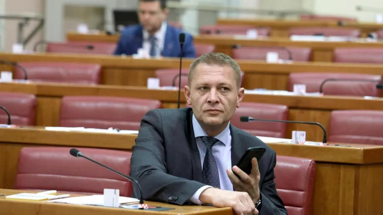 'Čuo sam o sebi najgrozomornije stvari, od toga da sam klo&scaron;ar pa do priče da sam ratni zločinac'