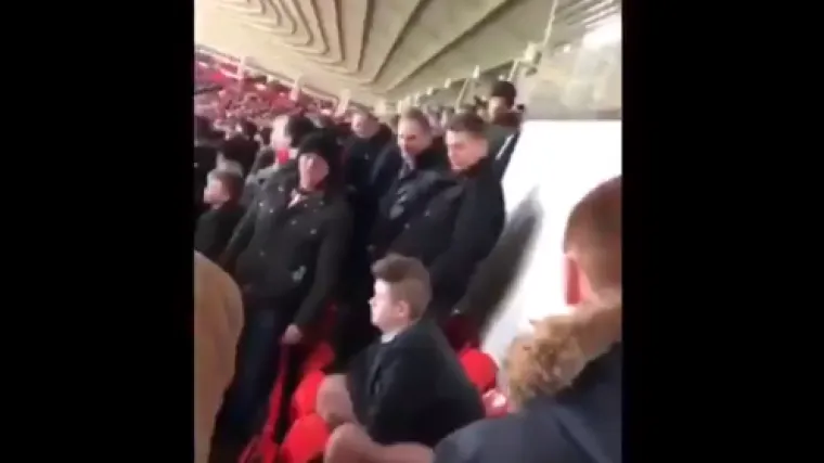 &Scaron;ok i nevjerica na stadionu: čovjek skinuo hlače i ispred 30.000 ljudi obavljao veliku nuždu