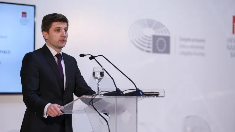 Zdravko Marić: 'Refinanciranjem dugova ove smo godine u&scaron;tedjeli vi&scaron;e od 800 milijuna kuna'