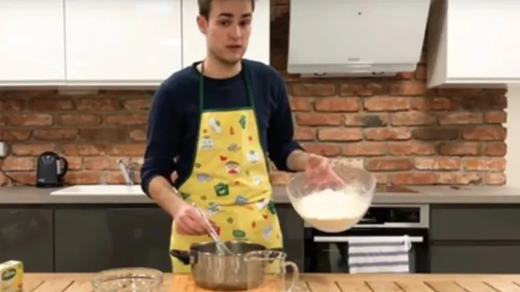 Napravio je najfiniji božićni kolač u samo 30 minuta