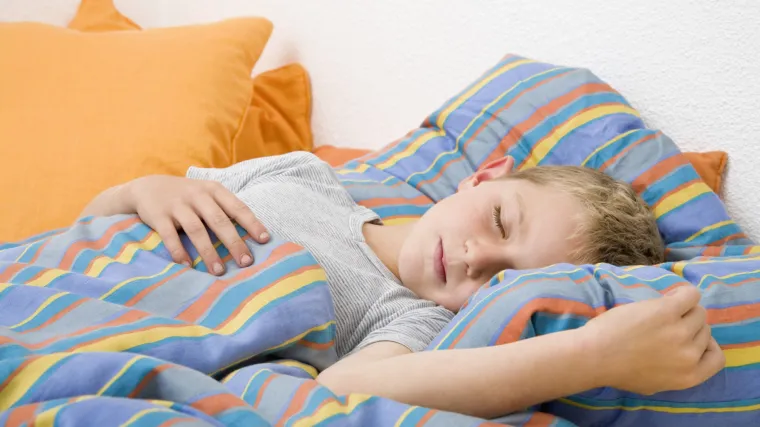 Djeca koja ostaju dulje budna imaju problema s matematikom i čitanjem