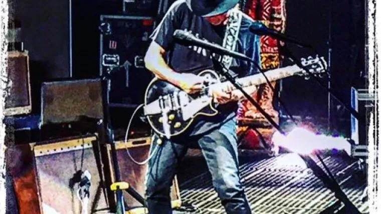 Objavio gotovo sve pjesme online: 'Internet je novi radio'