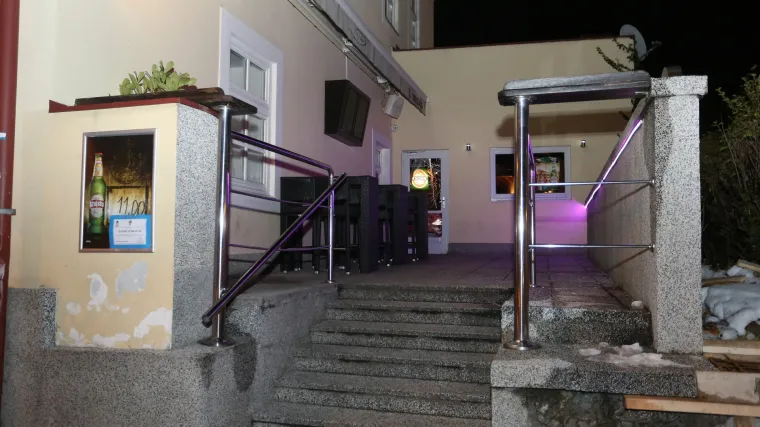 Mladić usred kafića pao na pod i preminuo: 'Najgore je &scaron;to su svi nastavili s provodom kao da se ni&scaron;ta nije dogodilo!'