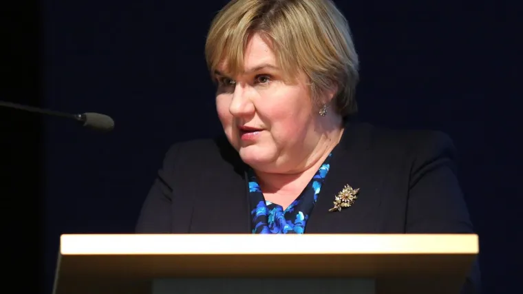 U pismu ministru policije predlaže da Hrvatska slijedi primjer Njemačke