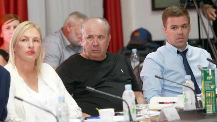 Nakon incidenta tijekom sjednice Gradskog vijeća u kojem je Kerum izgubio živce i počeo divljati: 'Dosta je rodijačkih i stranačkih povlastica'