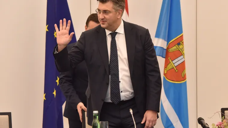 Plenković u &Scaron;ibeniku razgovarao s predstavnicima braniteljskih udruga