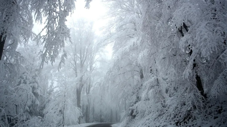 Danas ki&scaron;a, ali u noći na subotu stiže pad temperatura i snijeg. Bit će ga i u Dalmaciji...