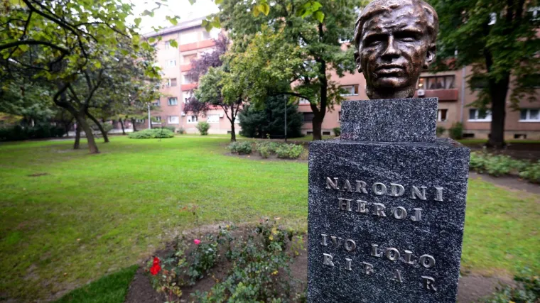 Na sjednici Gradske skup&scaron;tine nije prihvaćena inicijativa za uklanjanje biste Ive Lole Ribara