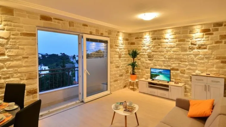 Afera 'sveučili&scaron;ni stanovi': dio dubrovačkih profesora besplatno dobio zemlji&scaron;te, sada stanove iznajmljuju turistima