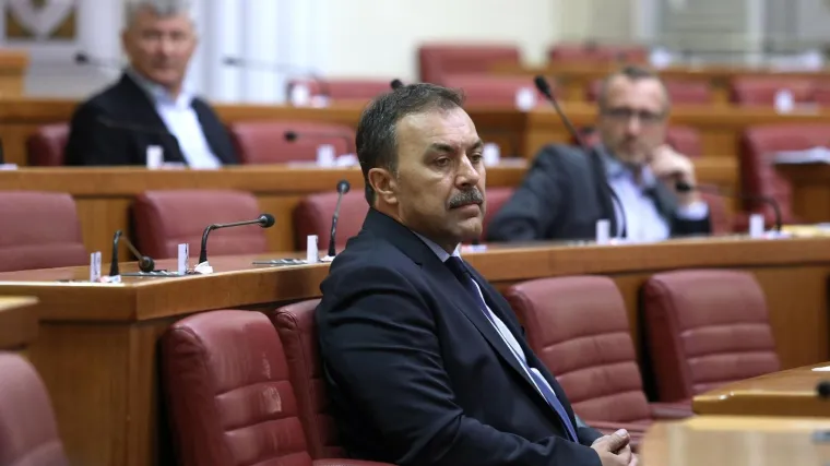 Vlaho Orepić istupio iz Kluba zastupnika Mosta i objasnio svoje razloge