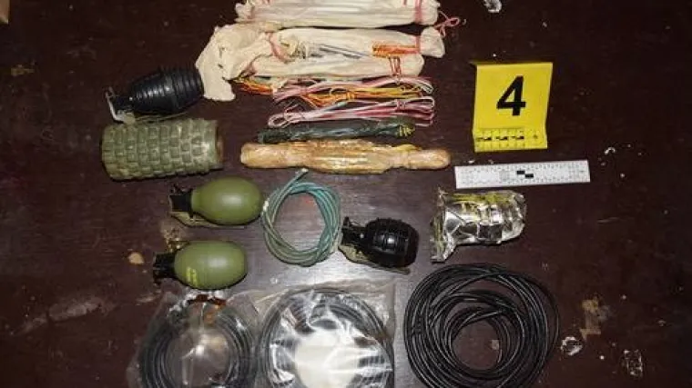 Od pi&scaron;tolja, mina do ručnih bombi: policija Baranjcu zaplijenila cijeli arsenal oružja