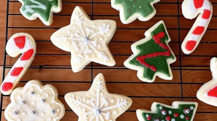 Jede&scaron; one srebrne kuglice za ukra&scaron;avanje božićnih kolača? Možda su fine, ali evo za&scaron;to to i nije dobra ideja