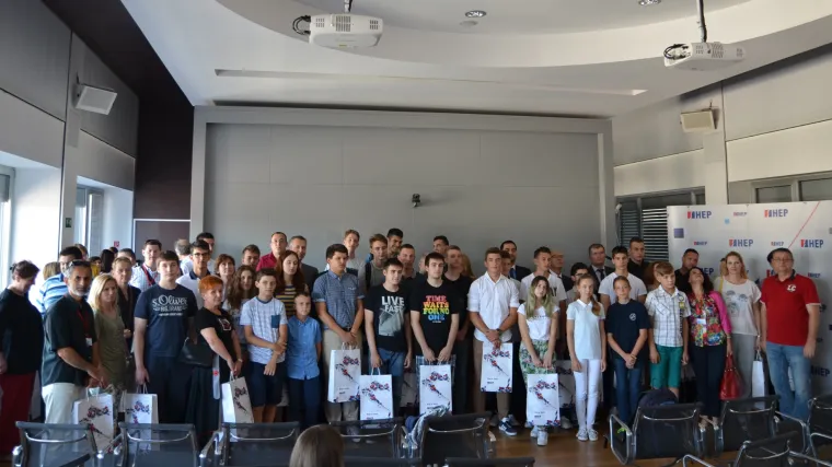 Ova je kompanija prona&scaron;la sjajan način za poticanje izvrsnosti kod učenika srednjih i osnovnih &scaron;kola