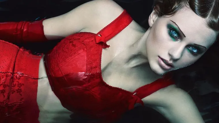 Od sramežljive dobrice do pop kraljice