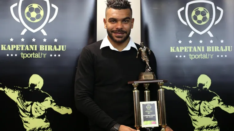 Soudani najbolji nogometa&scaron; godine u izboru 'Kapetani biraju': 'Izuzetno sam sretan i ponosan na ovu nagradu'