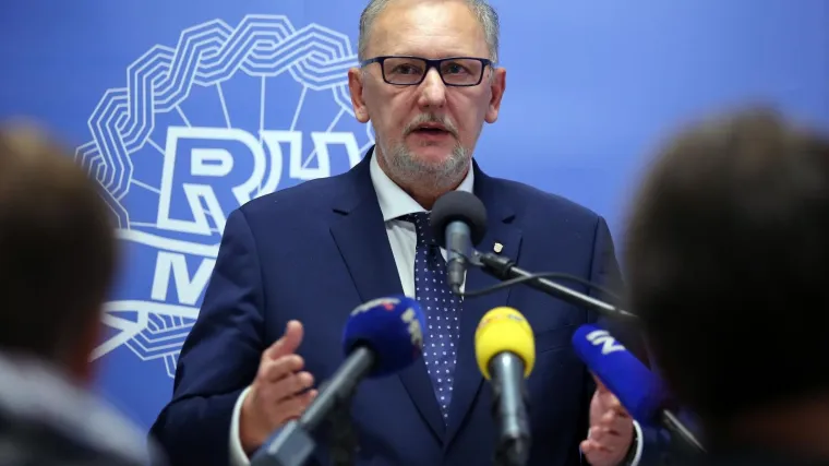 'Policija istražuje motive uključivanja hrvatskih državljana u tučnjavu tijekom utakmice Partizana i Crvene zvezde'