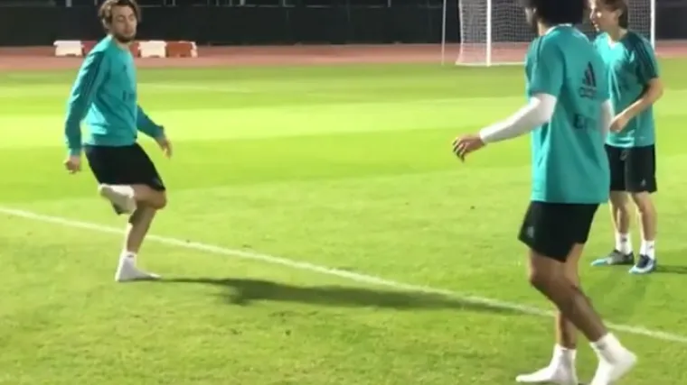 Pogledajte &scaron;to s teniskom lopticom rade Modrić, Kovačić i Marcelo