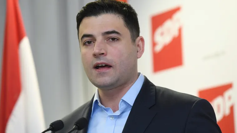 Bernardić: 'SDP je jedina brana u borbi protiv nazadnjačkih snaga'