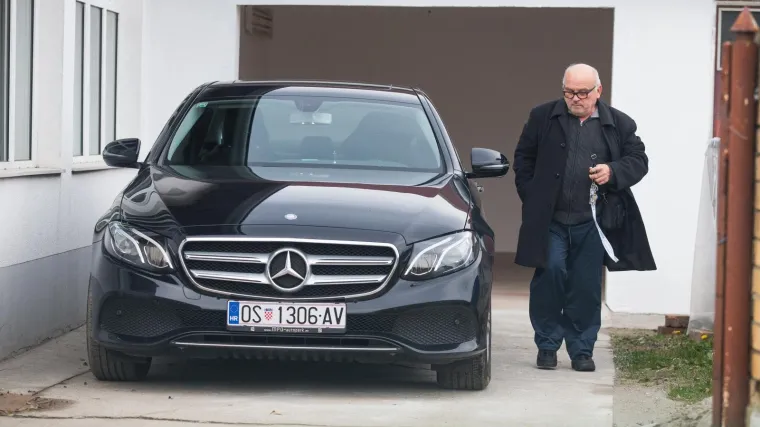 'Da, oprostite mi, ali imamo pravo znati gdje novac iz na&scaron;ih džepova ide'