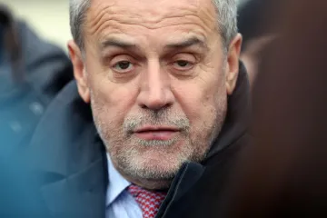 Objavljeno kome će sve Bandić srezati plaću za 10 posto